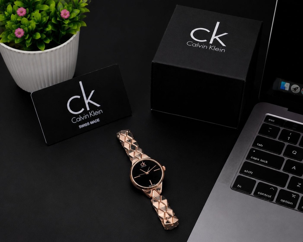 [MOB-06ff00b7-590c-4a93-a0be-b19f37e701db] Ck Ladies Watch