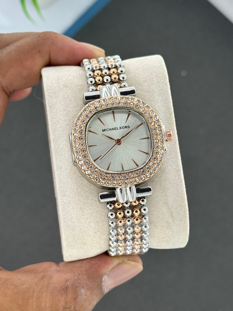 [MOB-2a2b9410-68bc-47f7-8173-9a55d48b82e2] Michael Kors women's watch