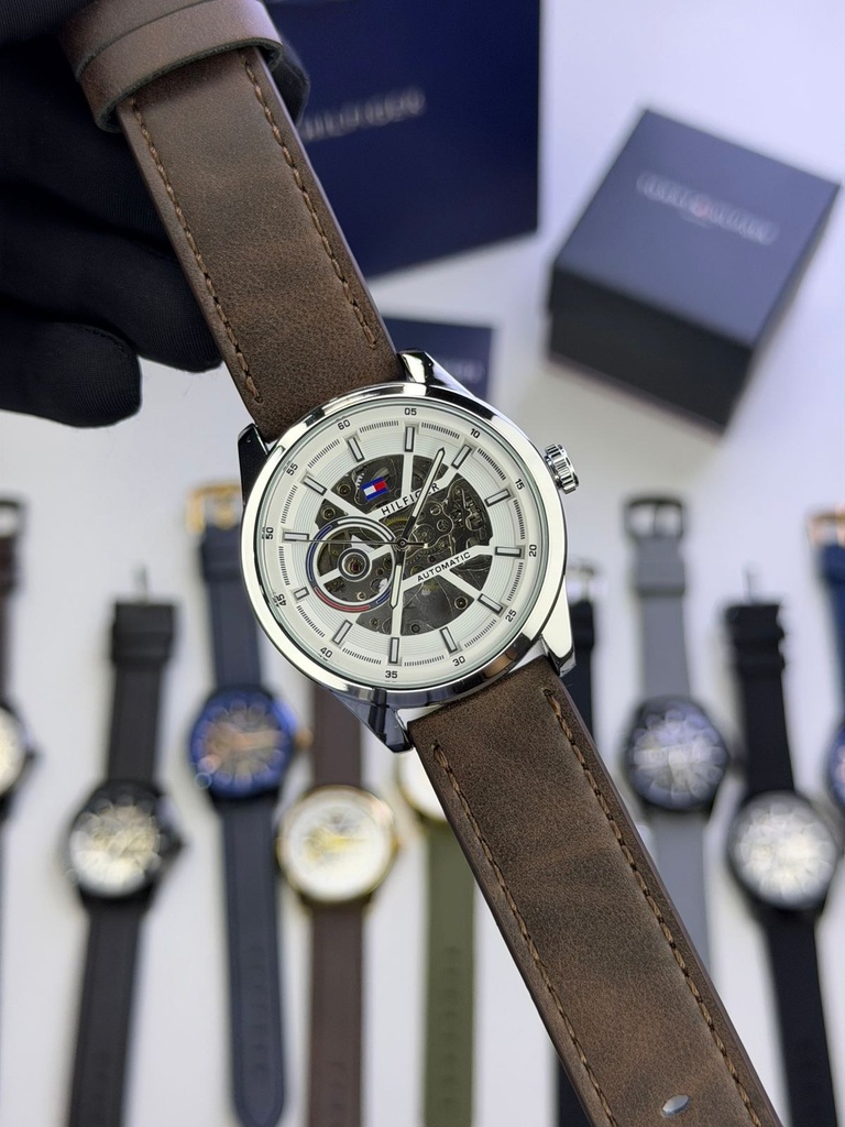 [MOB-89dba858-d84a-4f4b-bf2c-a3ddf493c15f] TOMMY HILFIGER AUTOMATIC SKELETON WATCH